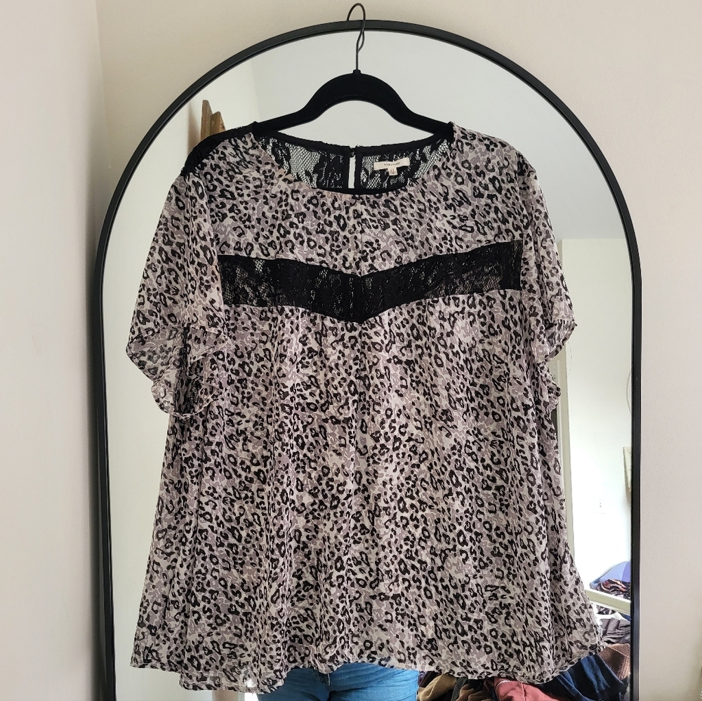 Maurices Black and White Leopard Print Top